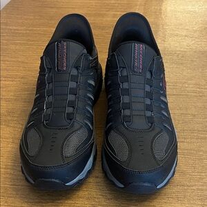 Sketchers Sneakers / Work Shoes Men’s Slip in Size 13 SN237563 Color BKCC NWT